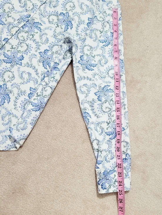 Womans Blue Floral Button Up Shirt 100% Cotton Lightweight Paisley Classic Chaps - Picture 9 of 13